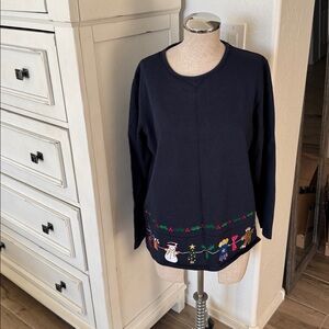 Vintage Quacker Factory M A32582 holiday Christmas embroidered hem top